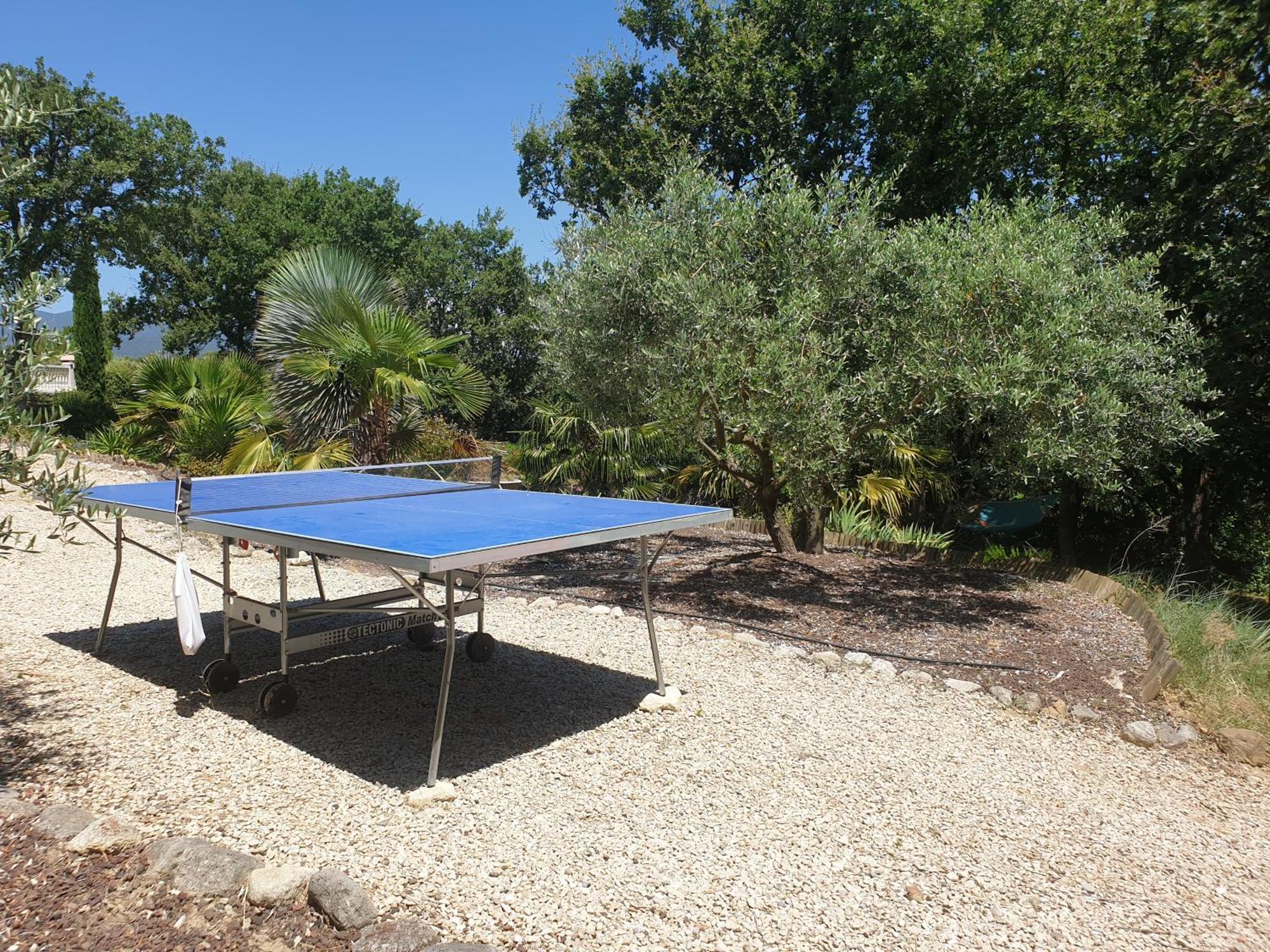 Chambre D'Hotes La Tour-dʼAigues Exteriör bild